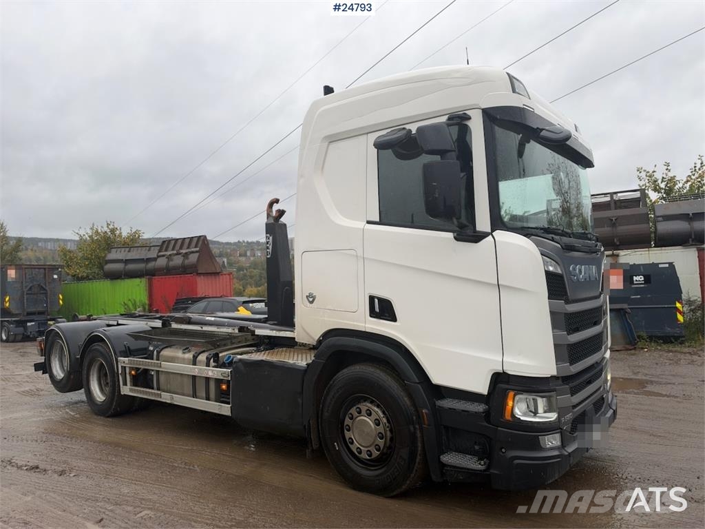 Scania R580 6x2 Hookloader – NTM bodywork アームロール