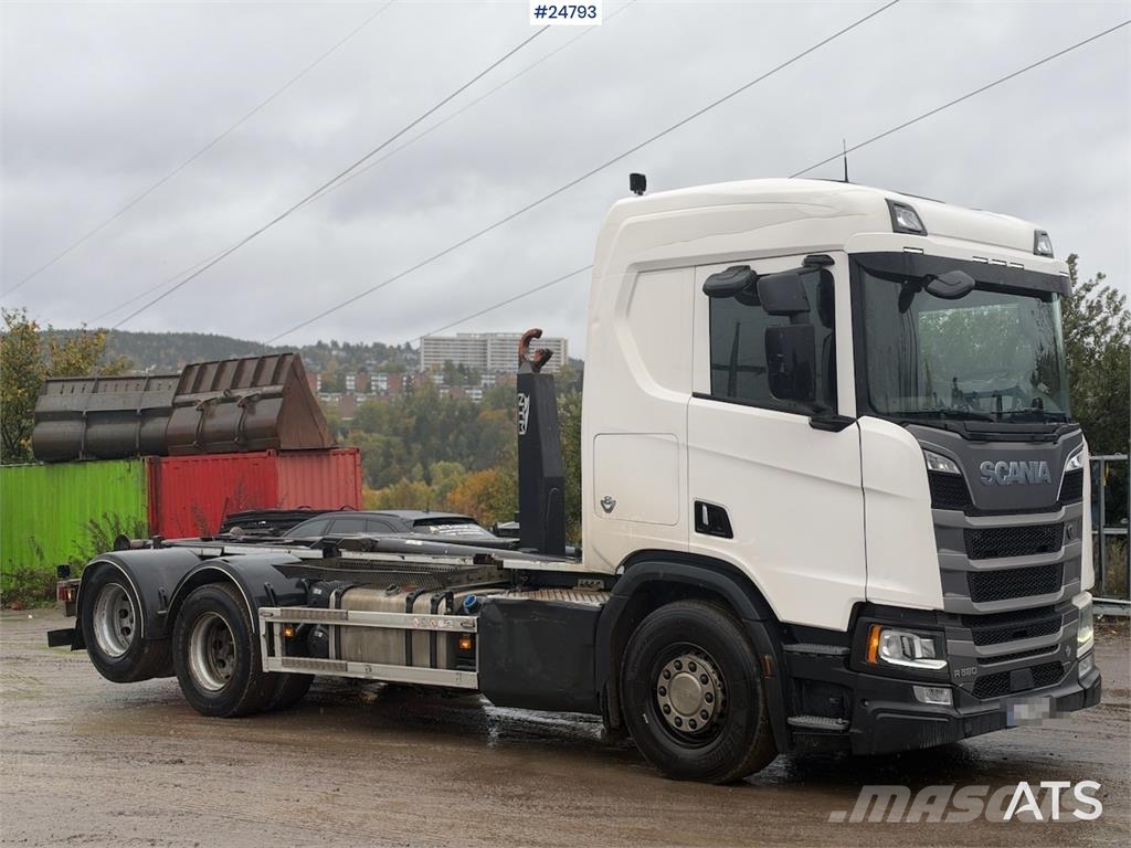Scania R580 6x2 Hookloader – NTM bodywork アームロール