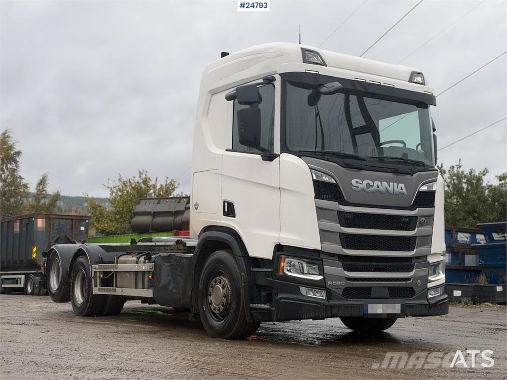 Scania R580 6x2 Hookloader – NTM bodywork アームロール