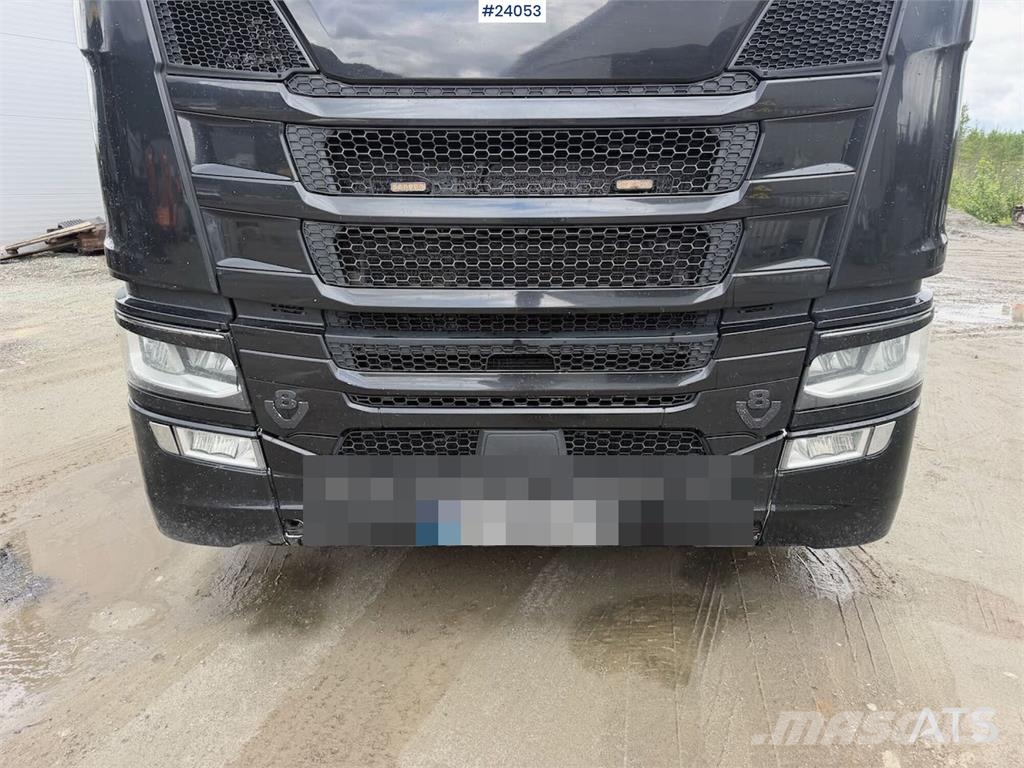 Scania R580 6x2 tractor unit w/ tipping hydraulics and ne Vetopöytäautot