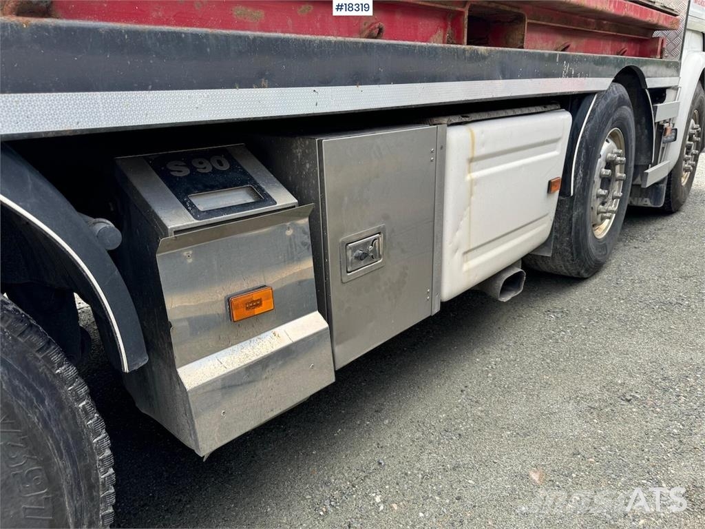 Scania R580 8x2 flatbed truck Camiones de cama baja