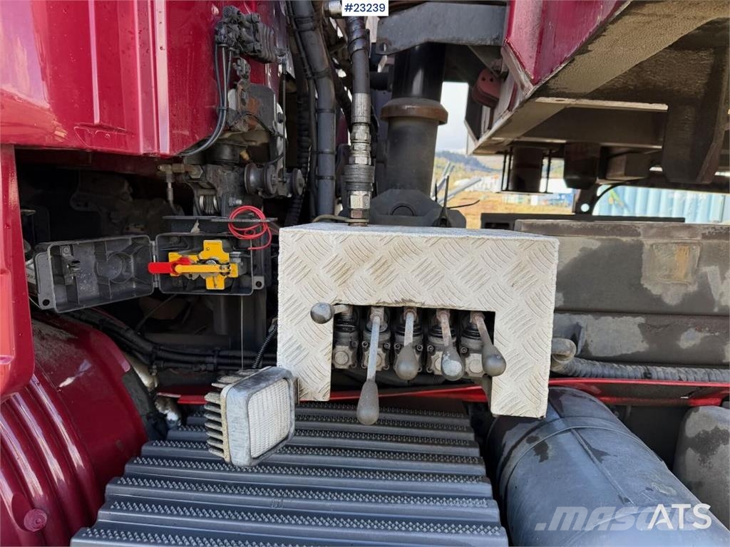 Scania R580 8x4 combi truck w/ new retarder, turntable an Camiones bañeras basculantes o volquetes