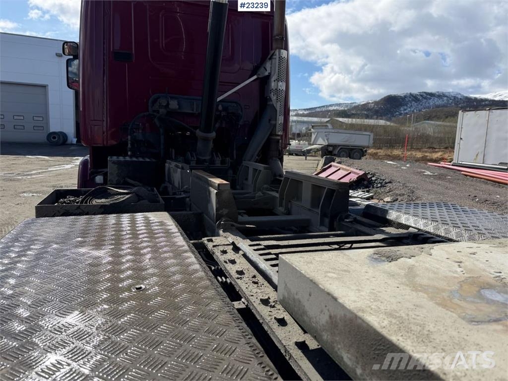Scania R580 8x4 combi truck w/ new retarder, turntable an Camiones bañeras basculantes o volquetes