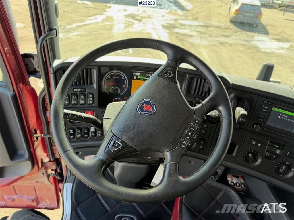 Scania R580 8x4 combi truck w/ new retarder, turntable an Camiones bañeras basculantes o volquetes