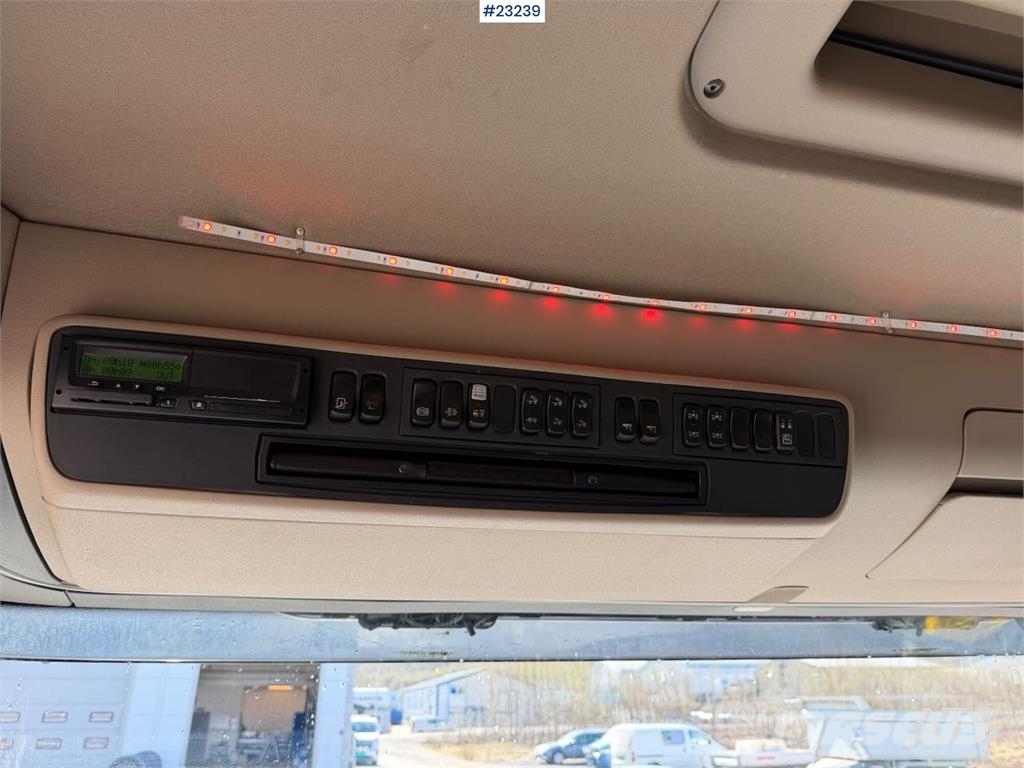 Scania R580 8x4 combi truck w/ new retarder, turntable an Camiones bañeras basculantes o volquetes