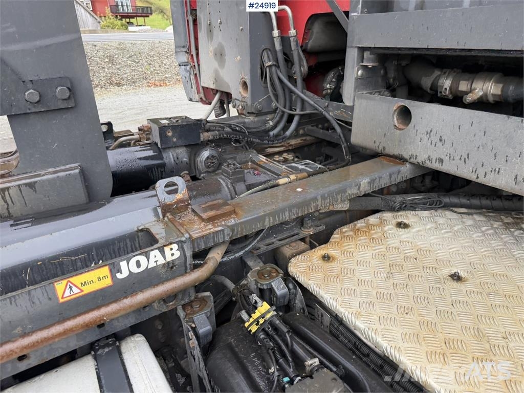 Scania R580 Hooklift truck with 20-tonne hooklift system Rol kiper kamioni sa kukom za podizanje tereta