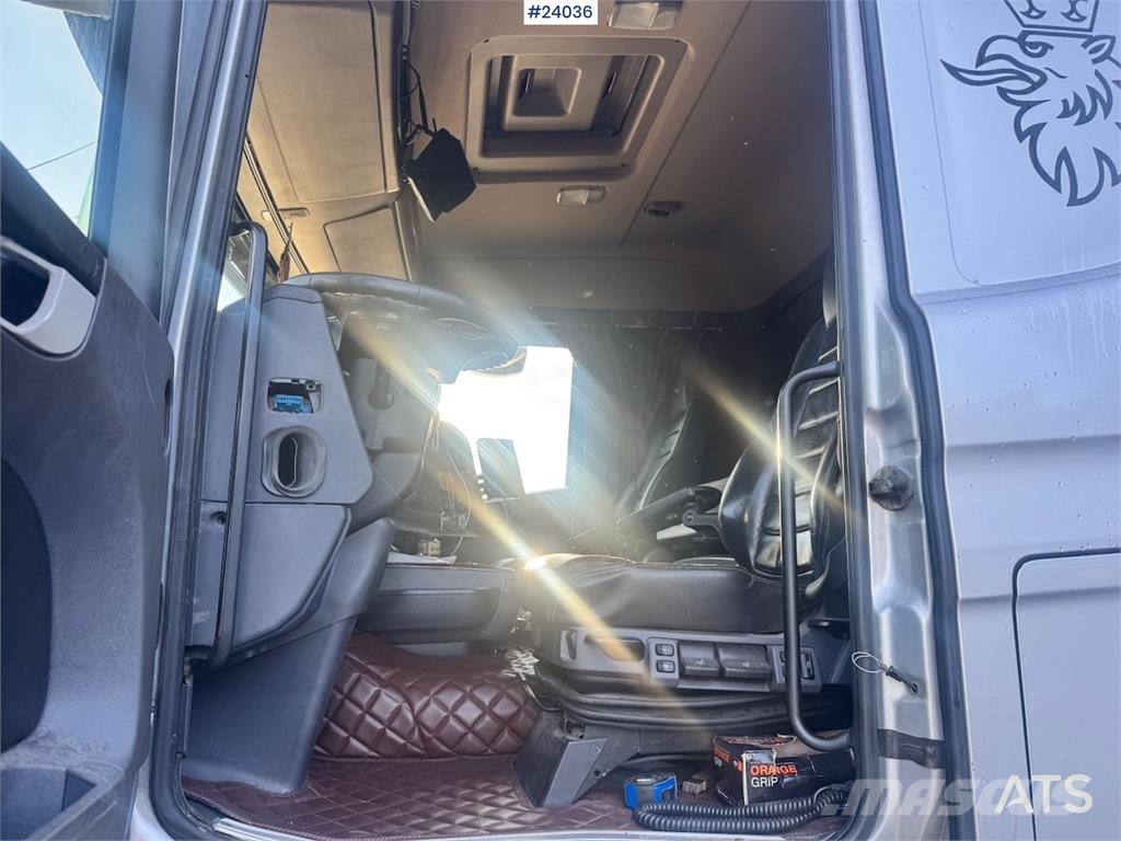 Scania R580 Tipper Truck with Snow Plow Equipment – Euro Camiones bañeras basculantes o volquetes