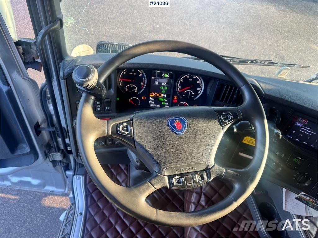Scania R580 Tipper Truck with Snow Plow Equipment – Euro Camiones bañeras basculantes o volquetes