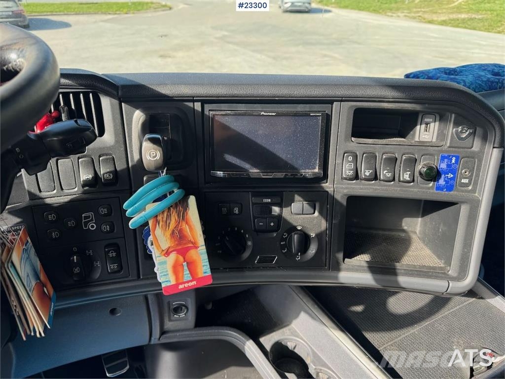 Scania R620 6x4 Planbil Camiones de cama baja