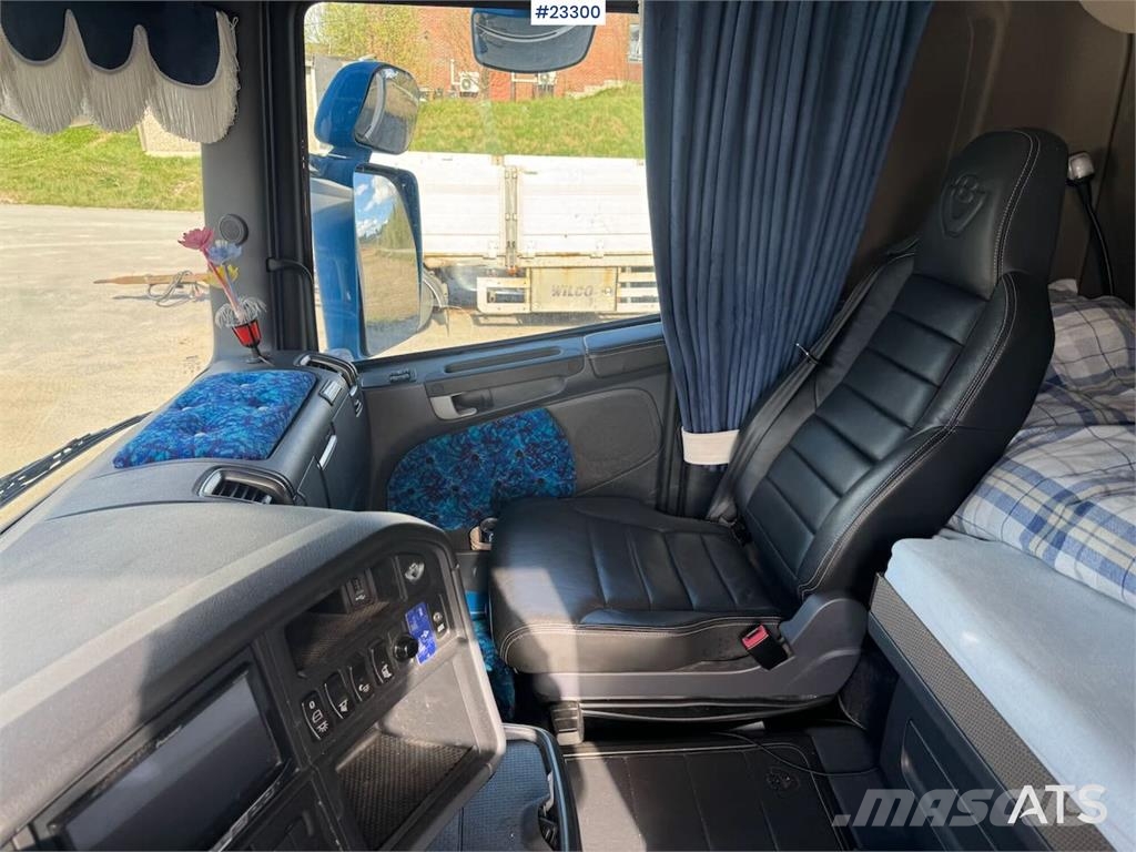 Scania R620 6x4 Planbil Camiones de cama baja
