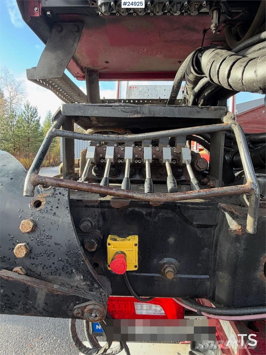 Scania R650 6x4 Timber truck – Palfinger M110L crane Miškovežių vilkikai