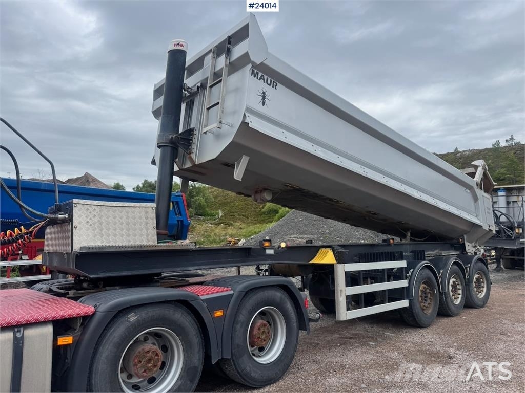 Scania R650 6x4 Tractor Unit with Maur Tipping Semi-Trail Vetopöytäautot