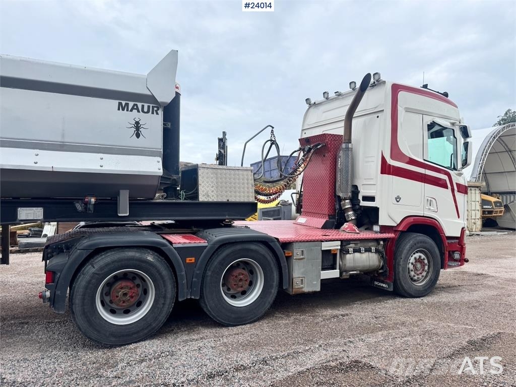 Scania R650 6x4 Tractor Unit with Maur Tipping Semi-Trail Vetopöytäautot