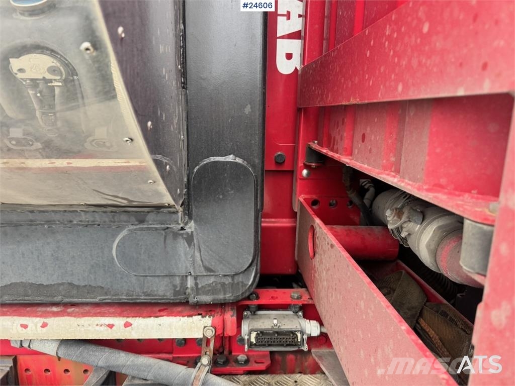 Scania R650 Tridem Hooklift Truck – Equipped for Snow Plo Rol kiper kamioni sa kukom za podizanje tereta