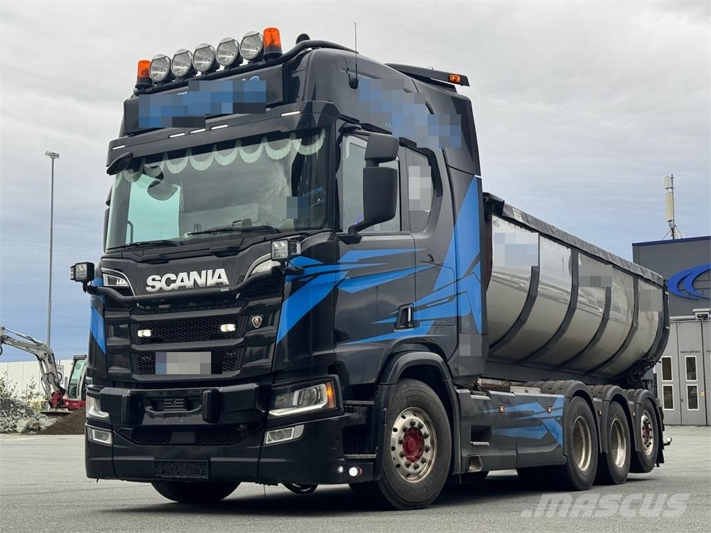 Scania R650 Tridem Hooklift Truck – Equipped for Snow Plo Rol kiper kamioni sa kukom za podizanje tereta