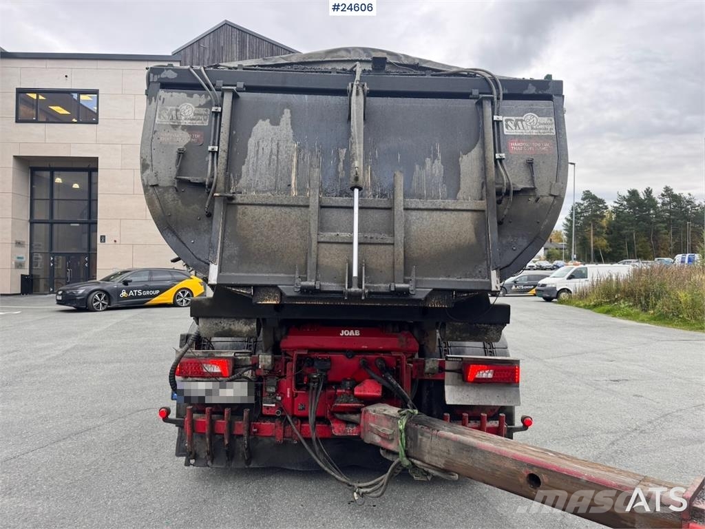 Scania R650 Tridem Hooklift Truck – Equipped for Snow Plo Rol kiper kamioni sa kukom za podizanje tereta