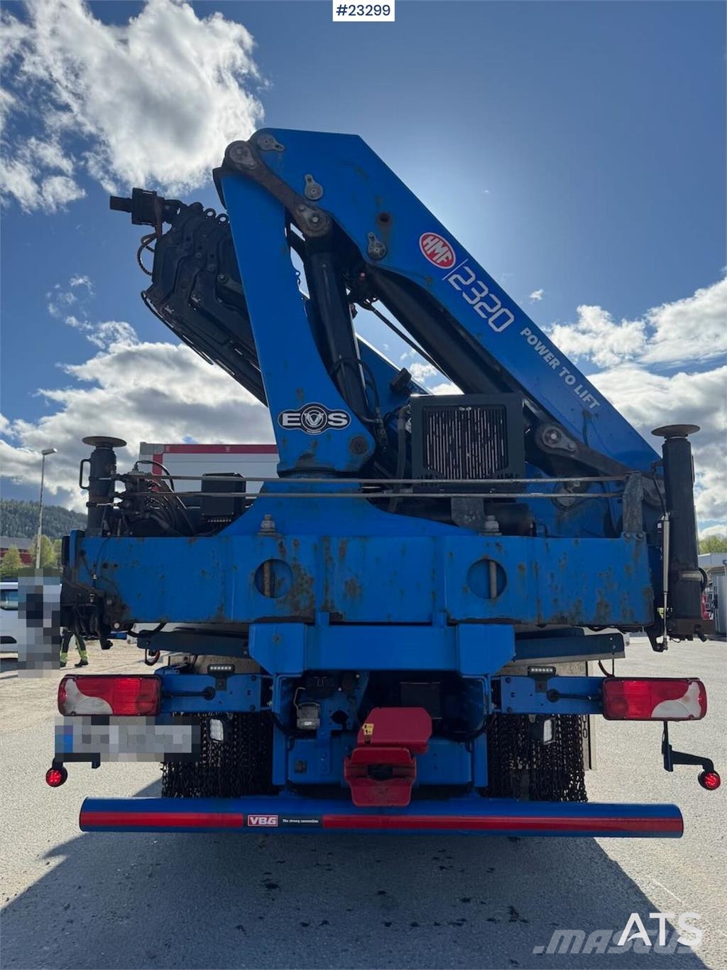 Scania R660 6x4 flatbed truck with rear-mounted 23 tonne- Camiones grúa