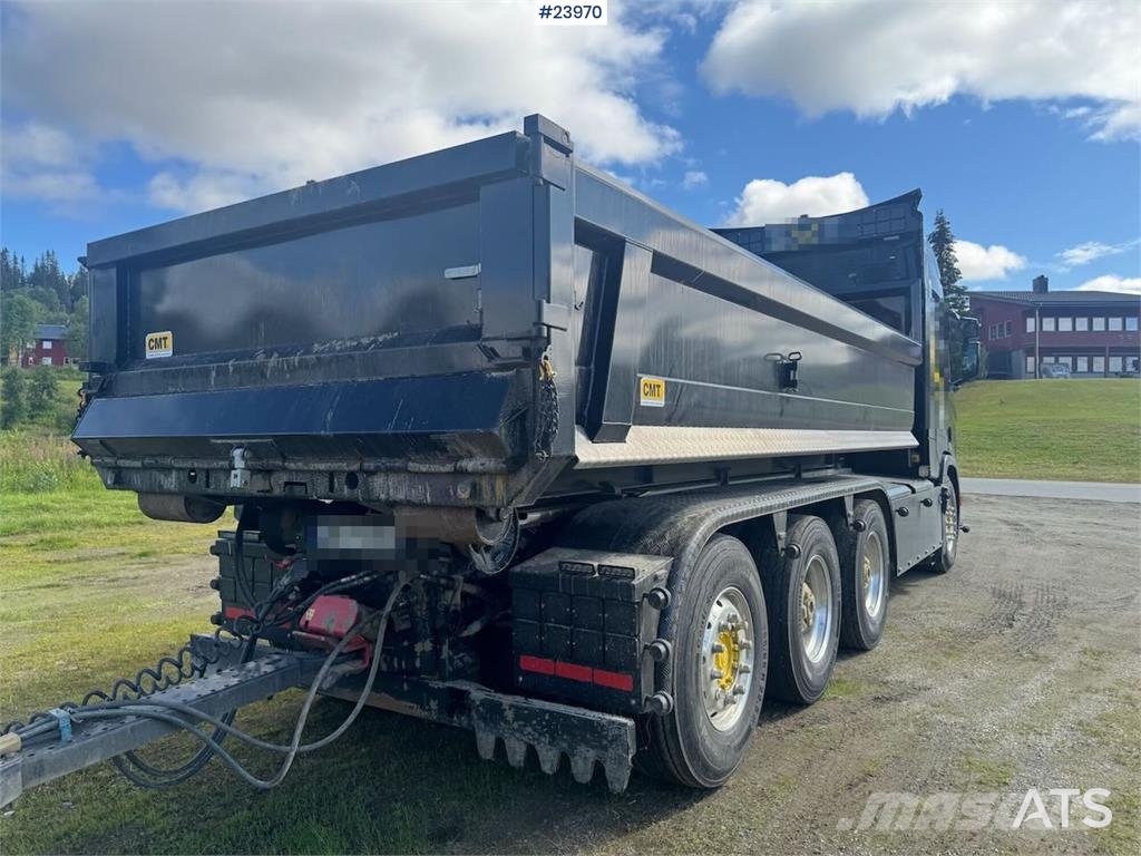 Scania R660 Tridem Hooklift Truck with Snow Plough Equipm Horgos rakodó teherautók