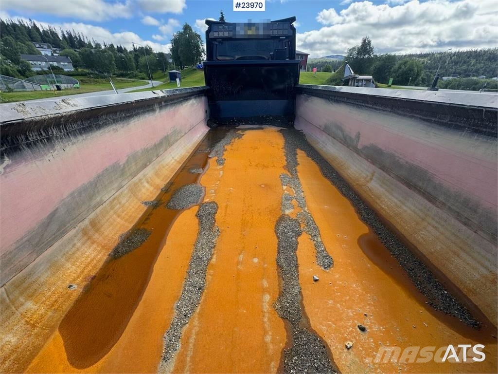 Scania R660 Tridem Hooklift Truck with Snow Plough Equipm Horgos rakodó teherautók