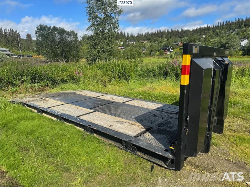 Scania R660 Tridem Hooklift Truck with Snow Plough Equipm Horgos rakodó teherautók