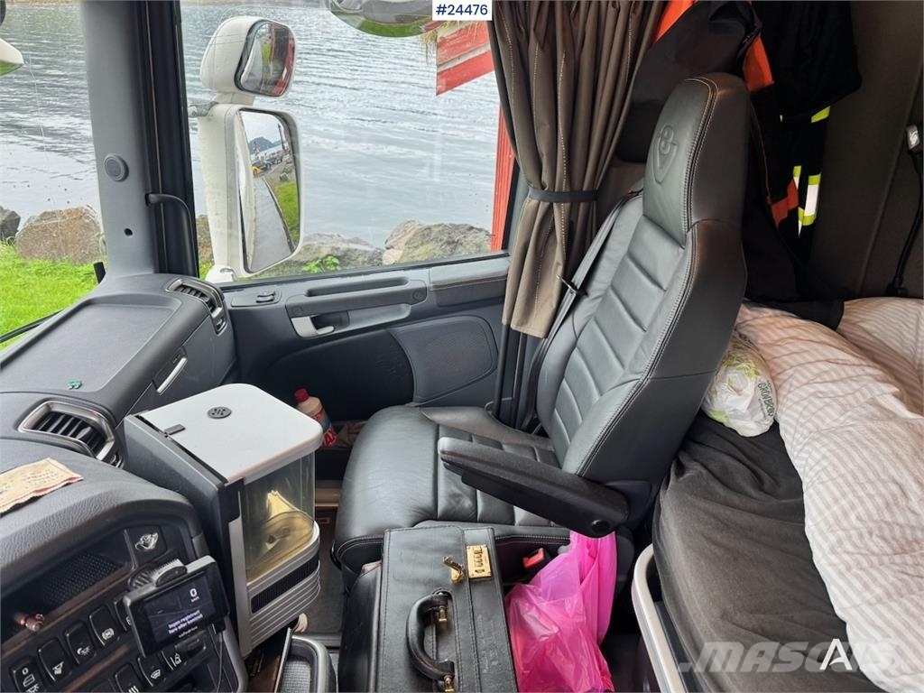 Scania R730 6x4 Wood Chip Truck with 12 tm Palfinger Cran Camion Fourgon