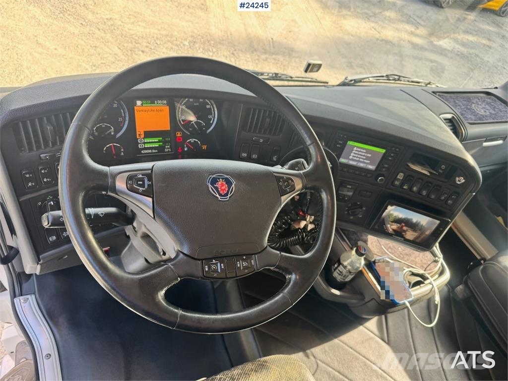 Scania R730 8x4 Tridem Hook/Crane Truck with Body and Str Camiones grúa