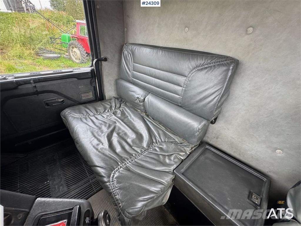 Scania T143 Cab-Over Truck – Veteran Camiones bañeras basculantes o volquetes