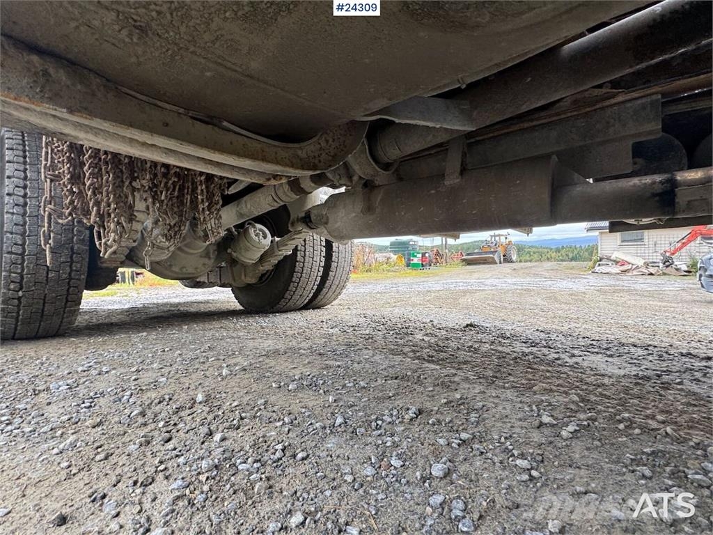 Scania T143 Cab-Over Truck – Veteran Camiones bañeras basculantes o volquetes