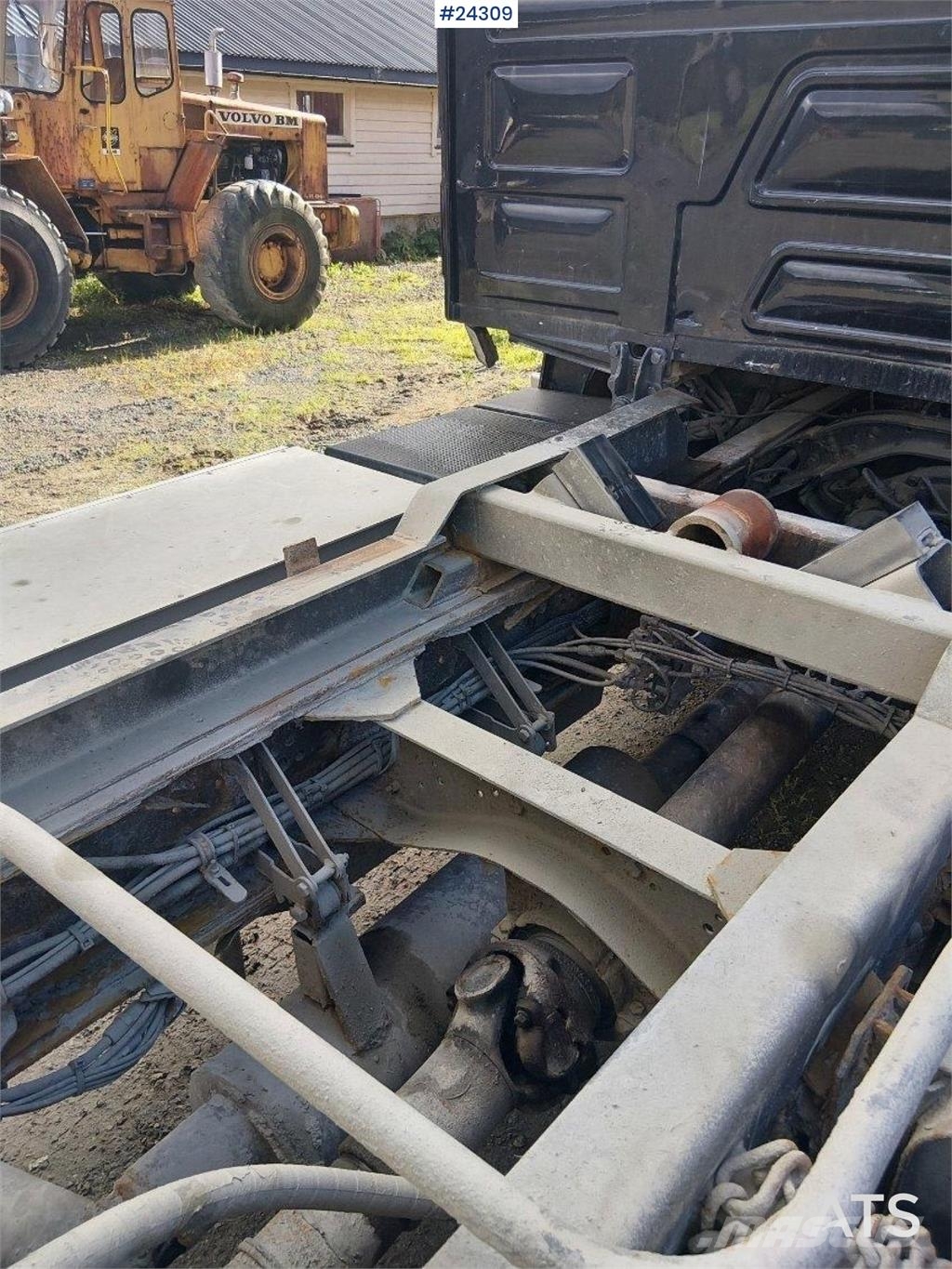 Scania T143 Cab-Over Truck – Veteran Camiones bañeras basculantes o volquetes
