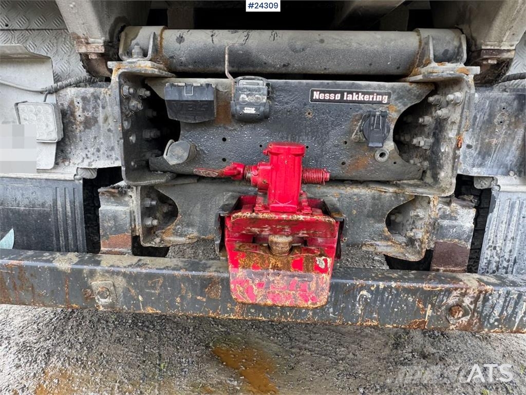 Scania T143 Cab-Over Truck – Veteran Camiones bañeras basculantes o volquetes