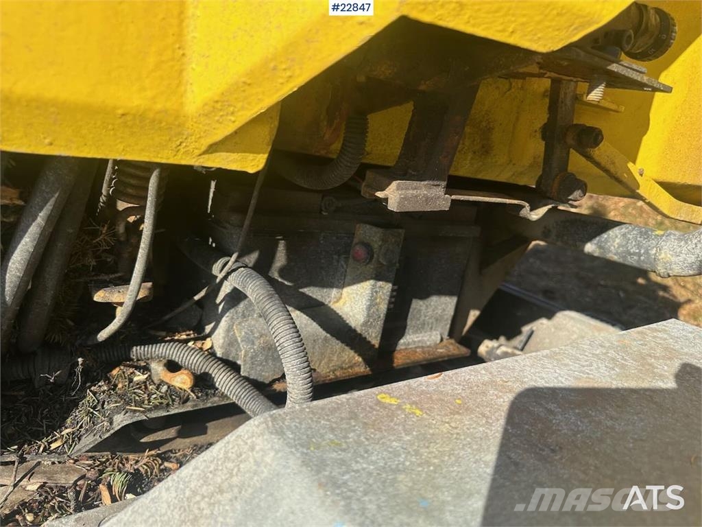 Schliesing MX220 wood chipper w/ 2 sets of knives Drobilice drva / čiperi