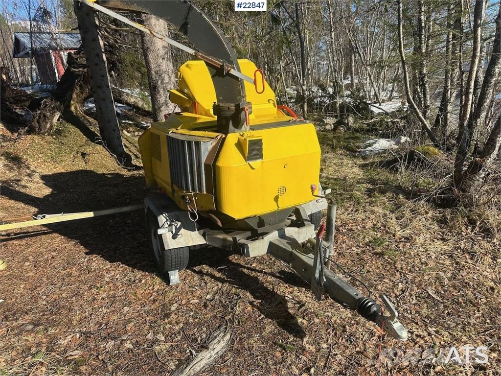 Schliesing MX220 wood chipper w/ 2 sets of knives Drobilice drva / čiperi