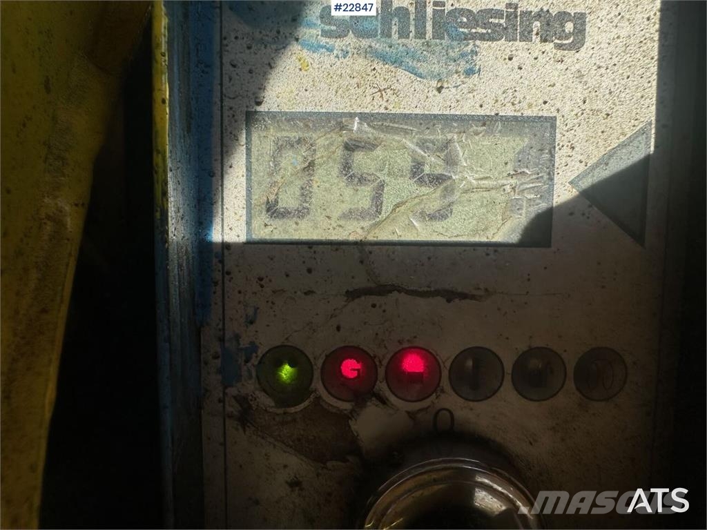 Schliesing MX220 wood chipper w/ 2 sets of knives Drobilice drva / čiperi