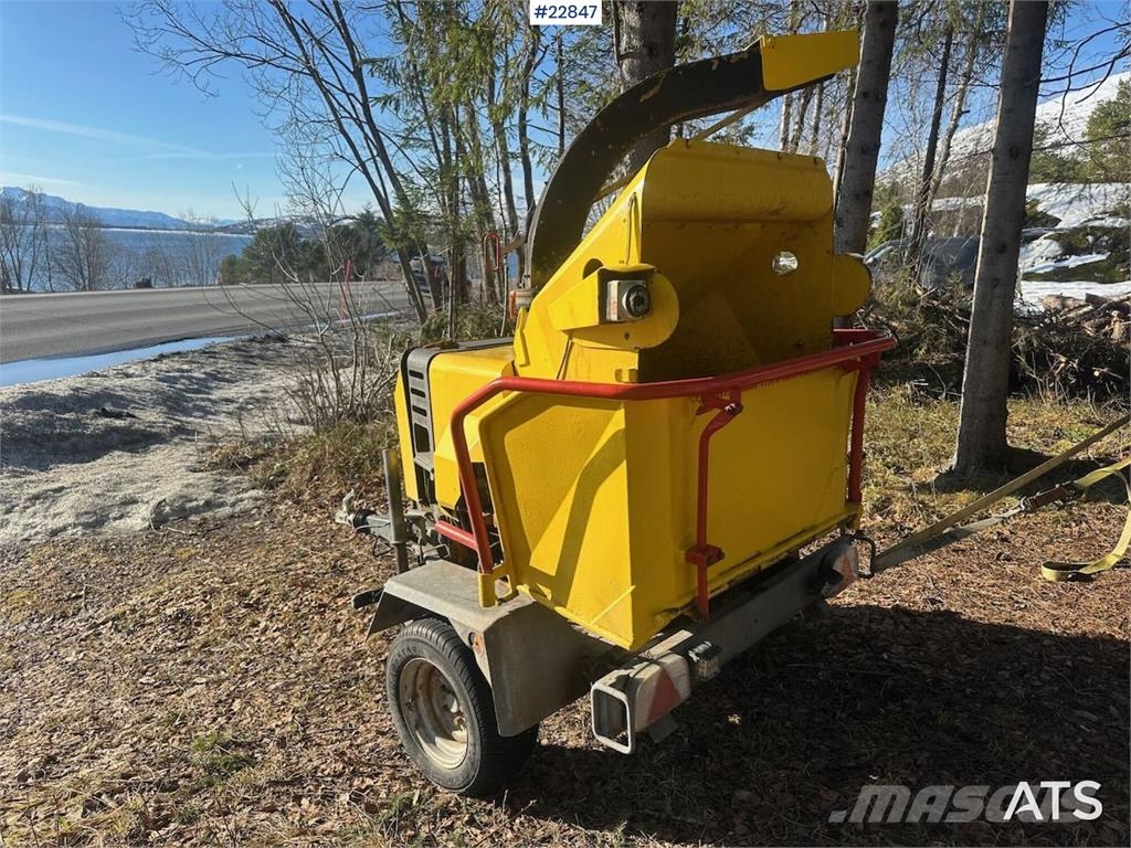 Schliesing MX220 wood chipper w/ 2 sets of knives Drobilice drva / čiperi