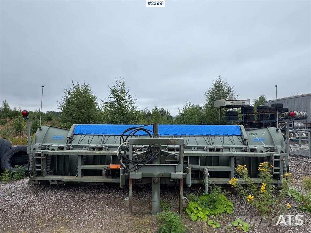 Schmidt Snow Plough – 5 metres حراثات ونصول الجليد