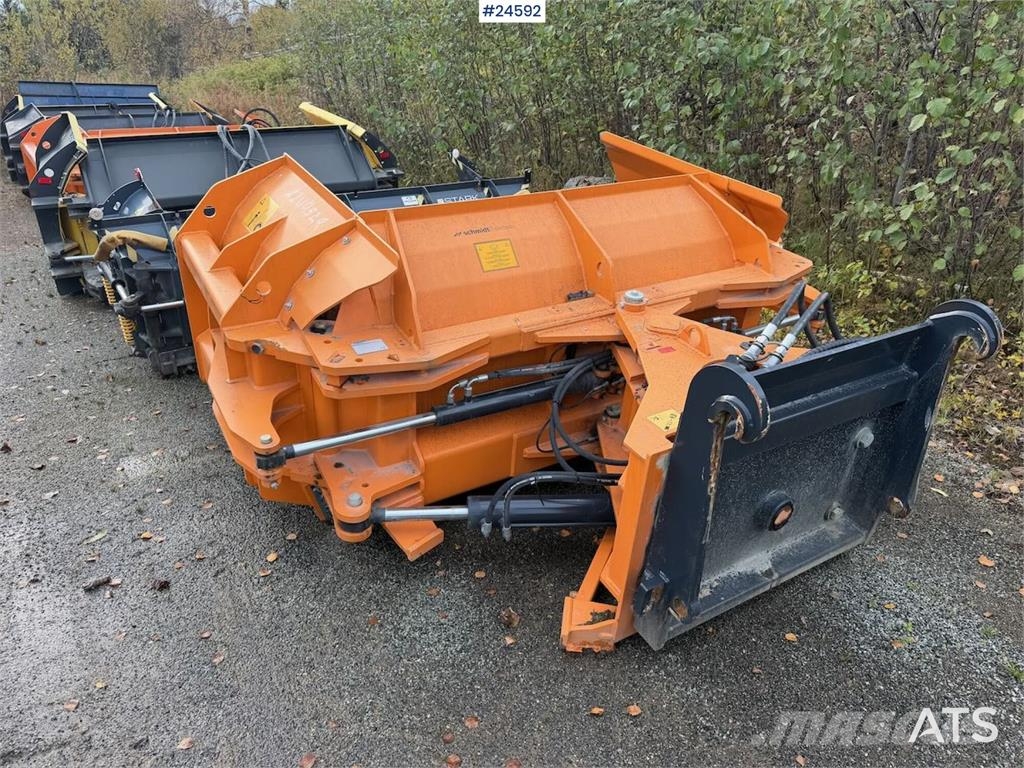 Schmidt U-H2 folding-wing plow Anlegg - Annet