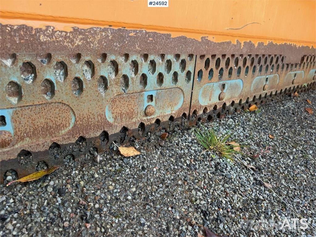 Schmidt U-H2 folding-wing plow Anlegg - Annet