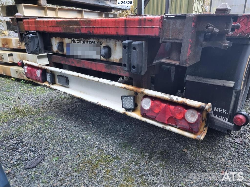 Schweriner 3 axle container chassis Andre hengere