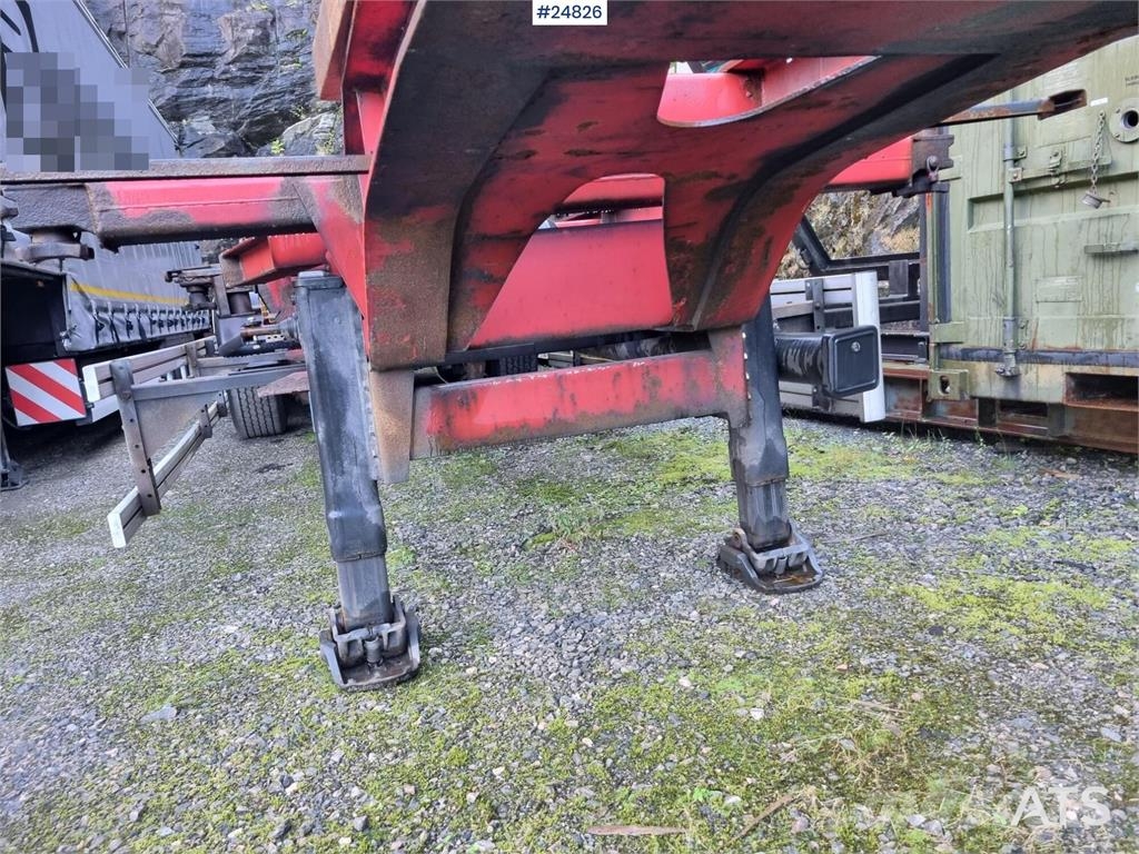 Schweriner 3 axle container chassis Andre hengere