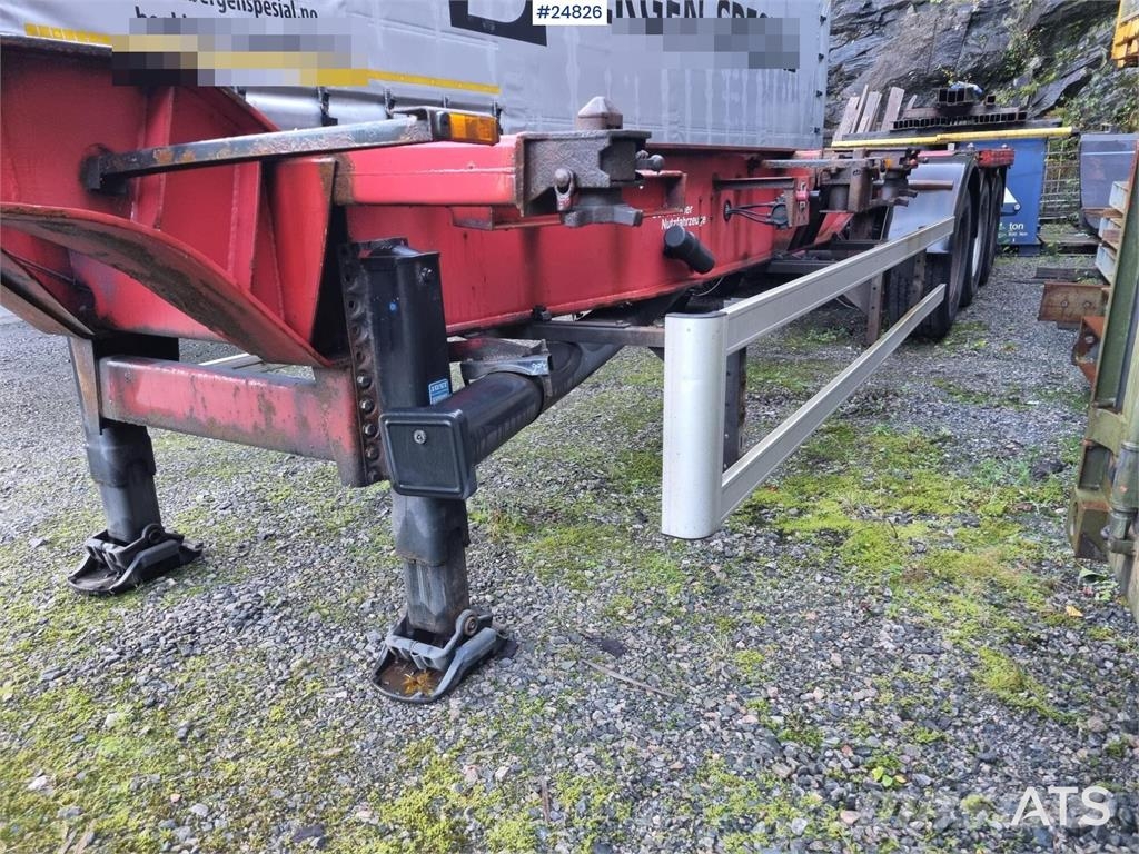 Schweriner 3 axle container chassis Andre hengere