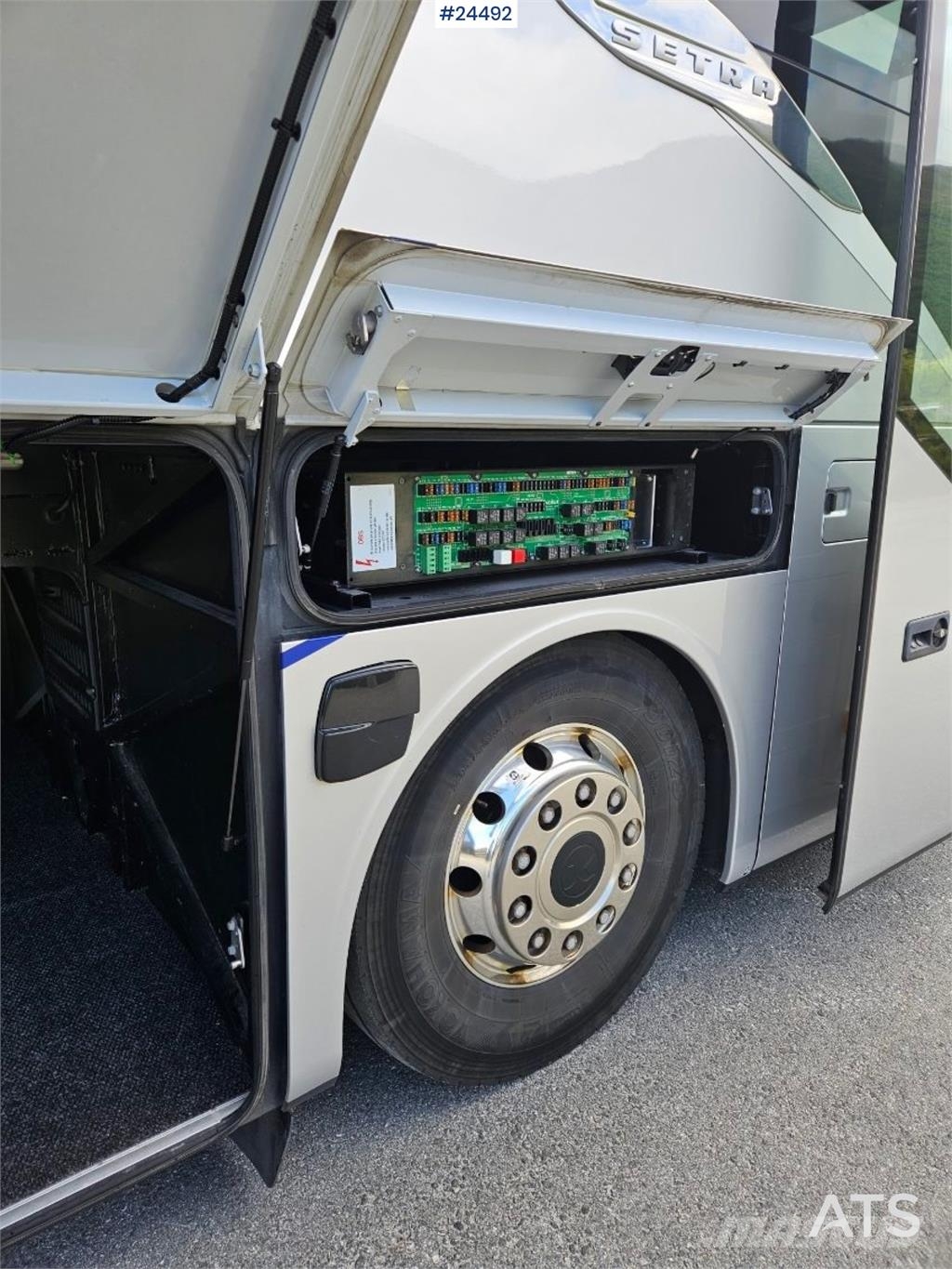 Setra S516HD Coach – 49 + 1 + 1 seats – 313,000 km 기타 버스
