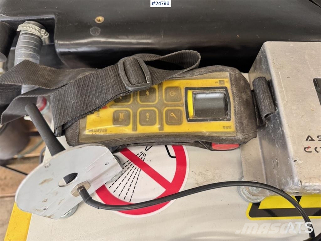 Shark High-Pressure Cleaning Unit – Only 250 Hours! Građevinarstvo – ostalo