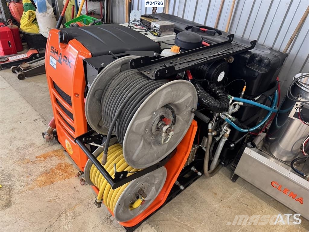 Shark High-Pressure Cleaning Unit – Only 250 Hours! Građevinarstvo – ostalo