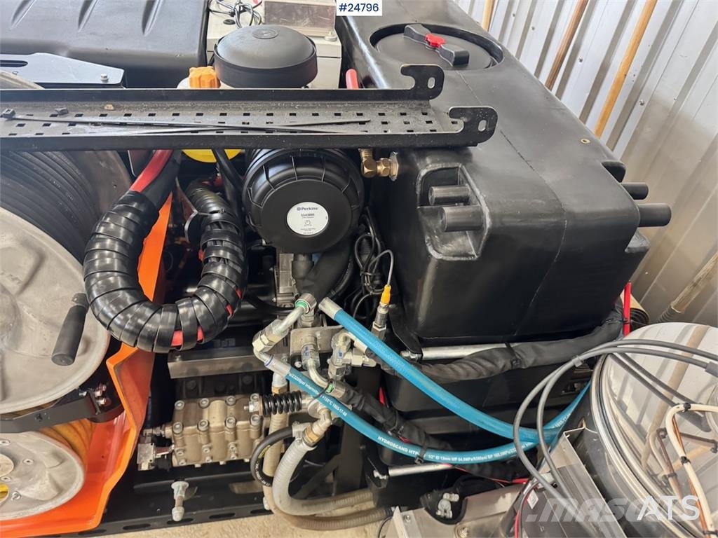 Shark High-Pressure Cleaning Unit – Only 250 Hours! Građevinarstvo – ostalo