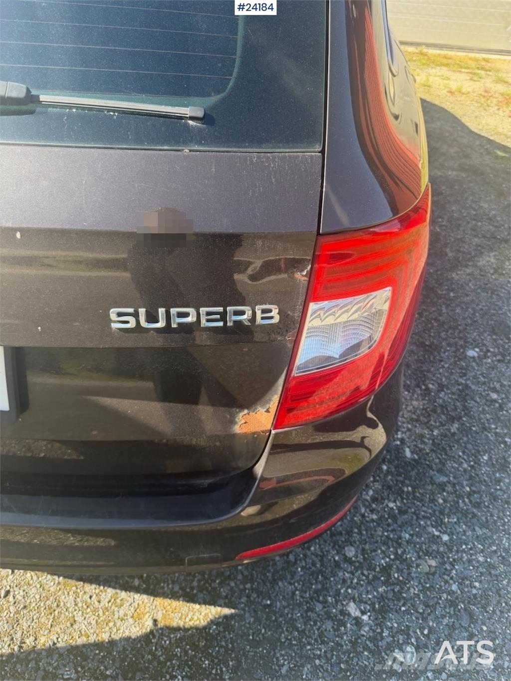 Skoda Superb 4x2 Voiture