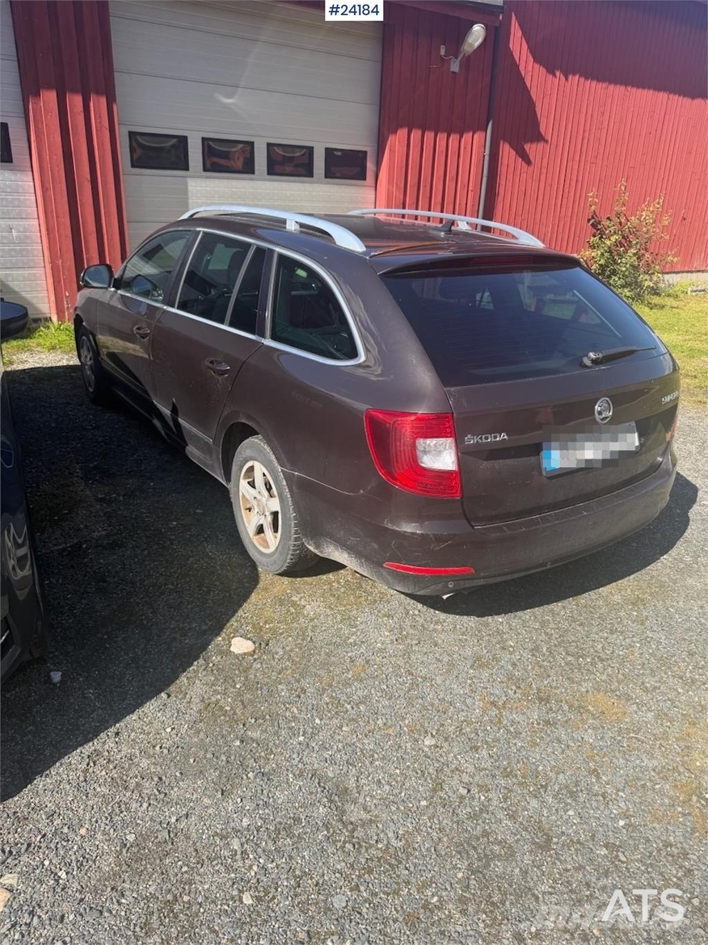 Skoda Superb 4x2 Voiture