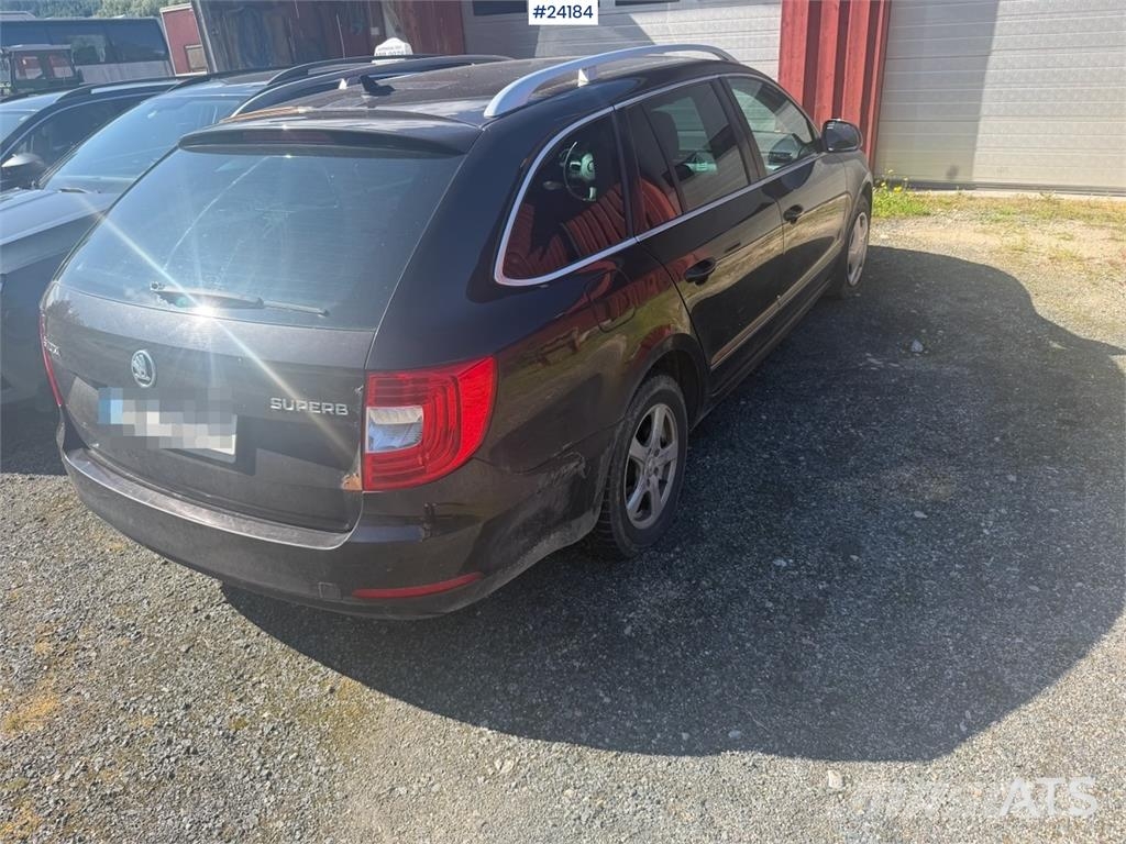 Skoda Superb 4x2 Voiture