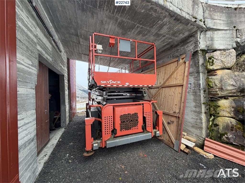 SkyJack SJ9250 scissor lift Žirkliniai keltuvai