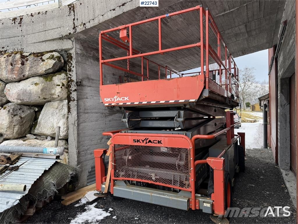SkyJack SJ9250 scissor lift Žirkliniai keltuvai