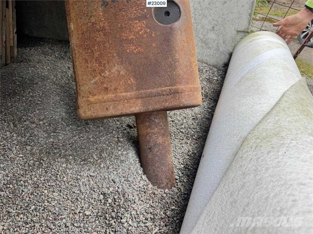 Soosan SB50TS-P hydraulic breaker with S60 attachment. Iskuvasarat